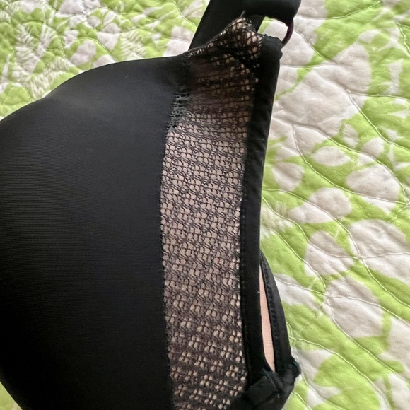 4 FOUR Bras.... barely used. - Picture 12 of 13